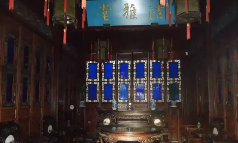 胡雪巖:誰都有雨天沒傘的時(shí)候 雜談分享 第3張-天武咨詢